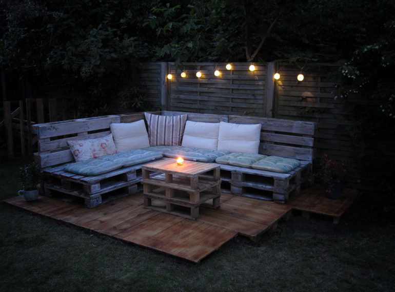 How to make a low budget pallet outdoor lounge