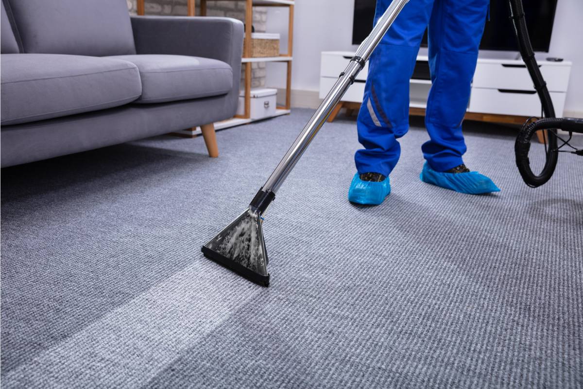 DIY Vacate Cleaning: How to Deep Clean Your Home Before Handing Over the Keys