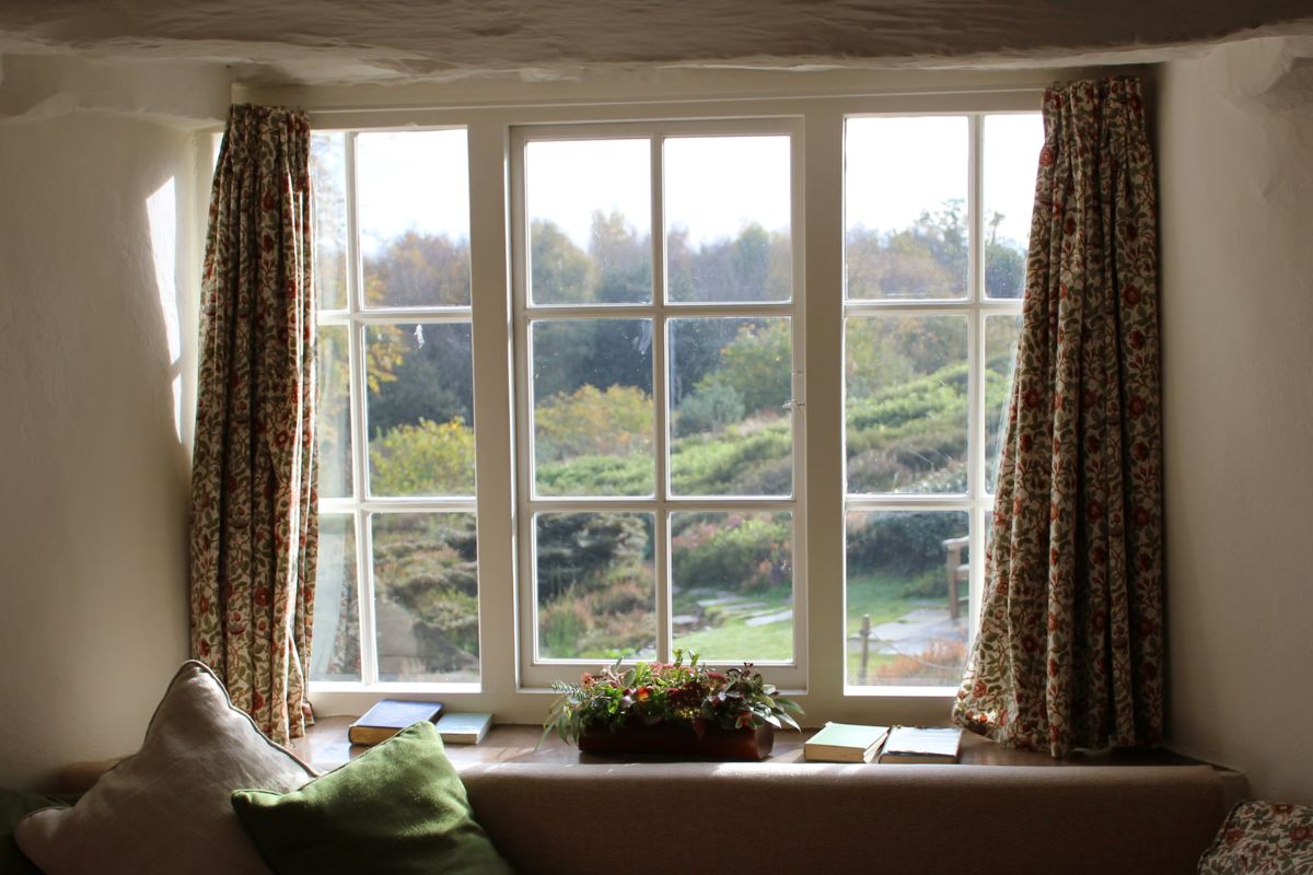 window-curtain-open-wide
